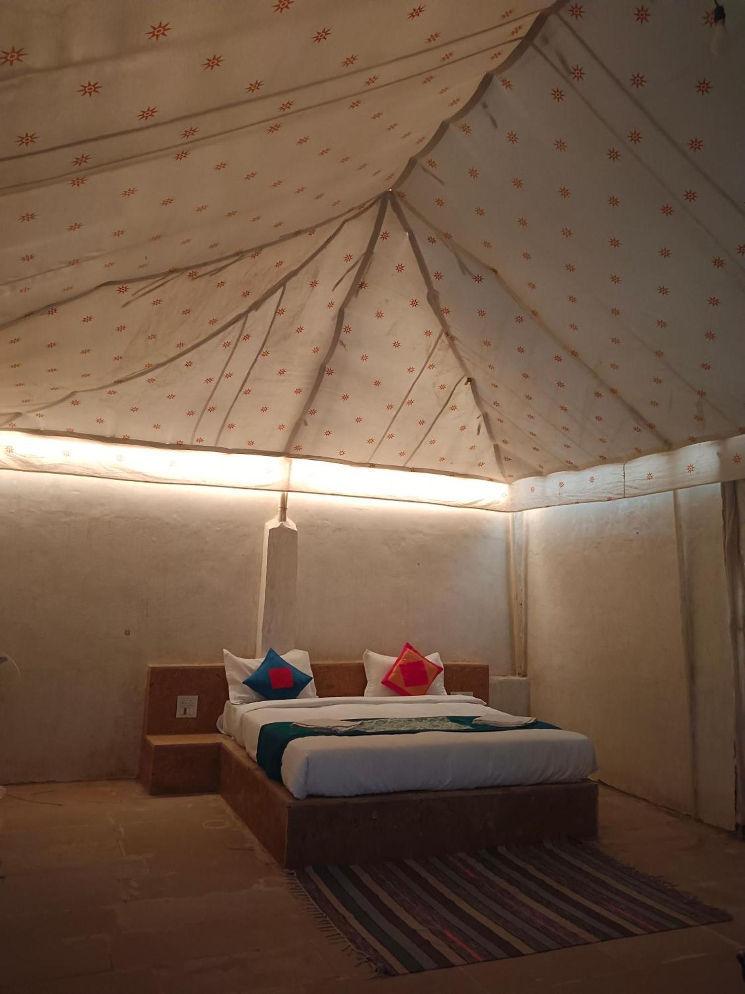 Night Stay Camp Jaisalmer Exteriör bild